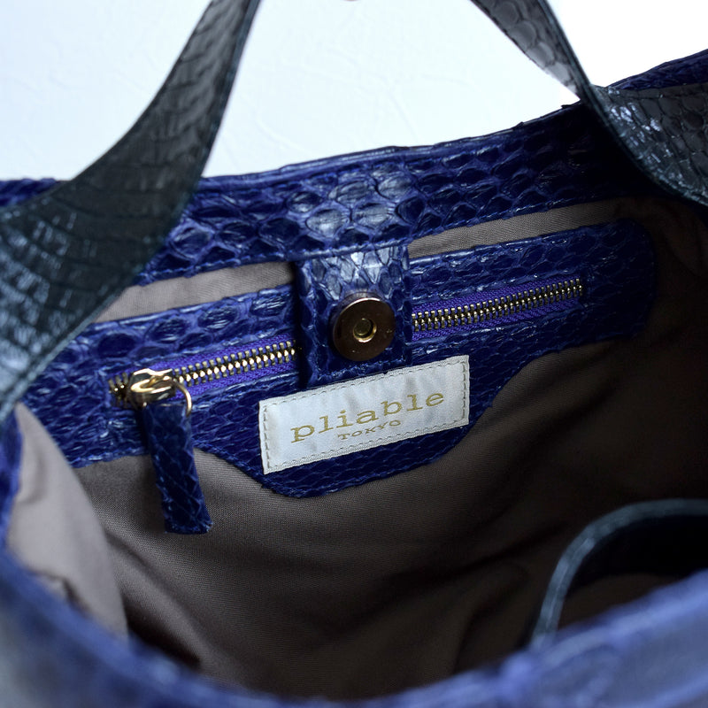 【PYTHON パイソン ウェーブトートバッグ】ミニ パープル ショルダーつき 本革 蛇革 コブラ革 和装 カジュアル エキゾチックレザー　お洋服はもちろん 着物にも（2690608300）