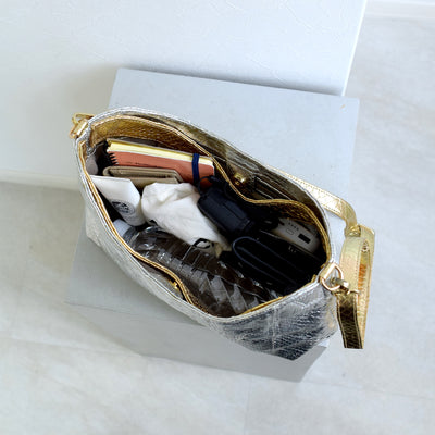 【PYTHON パイソン ウェーブトートバッグ】ミニ シルバー×ゴールド ショルダーつき 本革 蛇革 コブラ革 和装 カジュアル エキゾチックレザー　お洋服はもちろん 着物にも（2690608600）