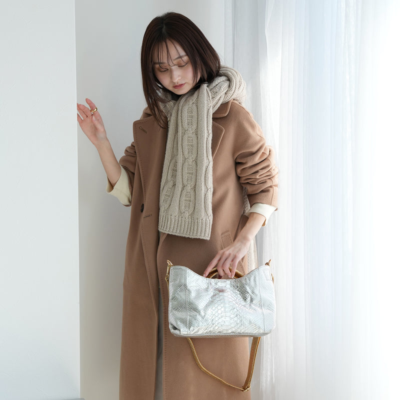 【PYTHON パイソン ウェーブトートバッグ】ミニ シルバー×ゴールド ショルダーつき 本革 蛇革 コブラ革 和装 カジュアル エキゾチックレザー　お洋服はもちろん 着物にも（2690608600）