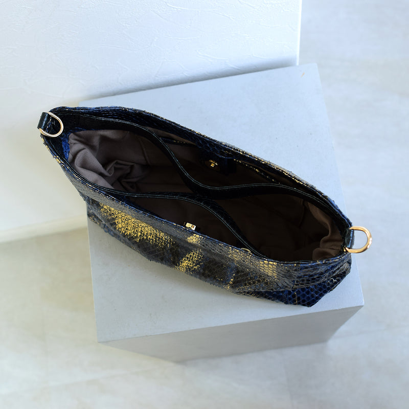 【PYTHON パイソン ウェーブトートバッグ】ミニ ネイビー×ゴールド ショルダーつき 本革 蛇革 コブラ革 メタリック加工 和装 カジュアル エキゾチックレザー　お洋服はもちろん 着物にも（2690608900）