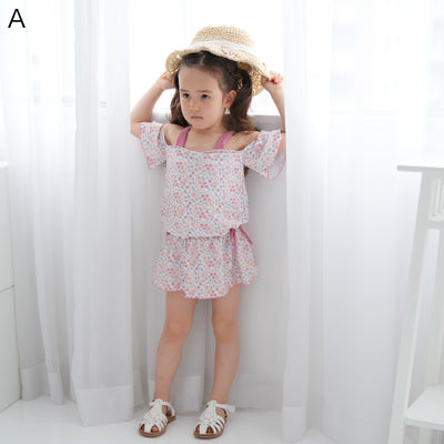 【キッズ水着 オフショルダー ティアードフリル】ワンピース水着 スイムウェア 女の子 肩紐でサイズ調節可能 （2755600801）