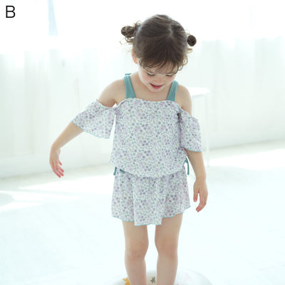 【キッズ水着 オフショルダー ティアードフリル】ワンピース水着 スイムウェア 女の子 肩紐でサイズ調節可能 （2755600801）