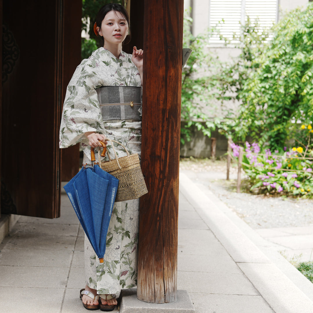 単品浴衣 高級変わり織 オフホワイトに広がるグリーンの芍薬