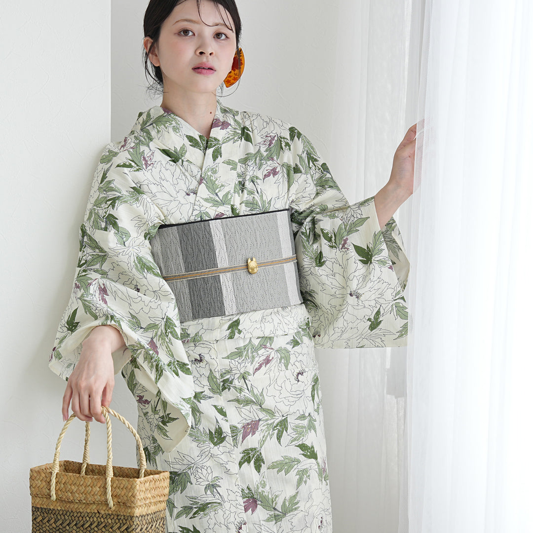 単品浴衣 高級変わり織 オフホワイトに広がるグリーンの芍薬