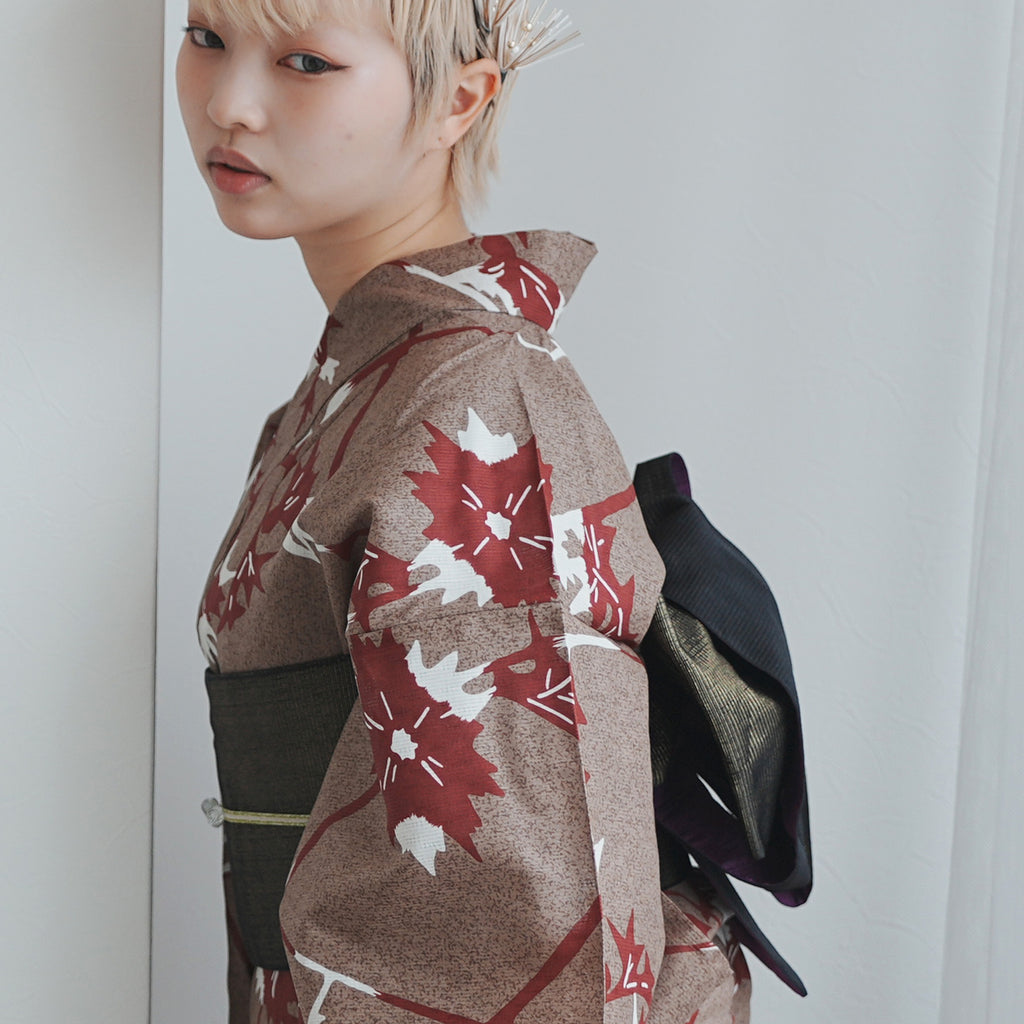 高級【新品未使用】しじら織 浴衣 黒 呉服店デッドストック品 ラスト一点 単品浴衣 高級変わり織 ココアと赤茶のあざみ砂嵐】フリーサイズ 国産