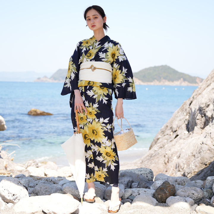 【本日最終日】utatane 浴衣 4点セット 下駄 帯 帯飾り 本日最終日】utatane 浴衣 4点セット 下駄 帯 帯飾り