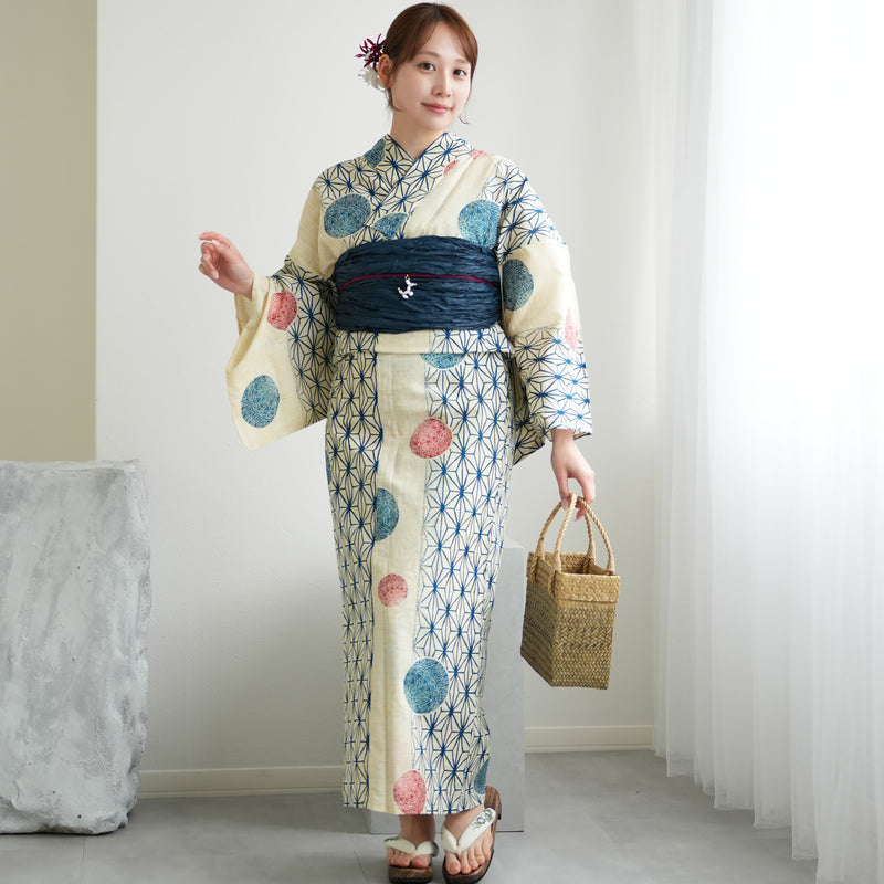 浴衣3点セット（浴衣/帯/下駄） 綿麻 ゆかた フリーサイズ 紺色の麻の葉と鞠 （5010077611）