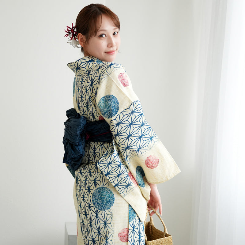 浴衣3点セット（浴衣/帯/下駄） 綿麻 ゆかた フリーサイズ 紺色の麻の葉と鞠 （5010077611）