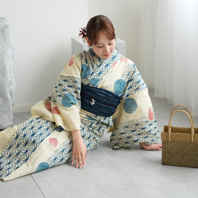 浴衣3点セット（浴衣/帯/下駄） 綿麻 ゆかた フリーサイズ 紺色の麻の葉と鞠 （5010077611）