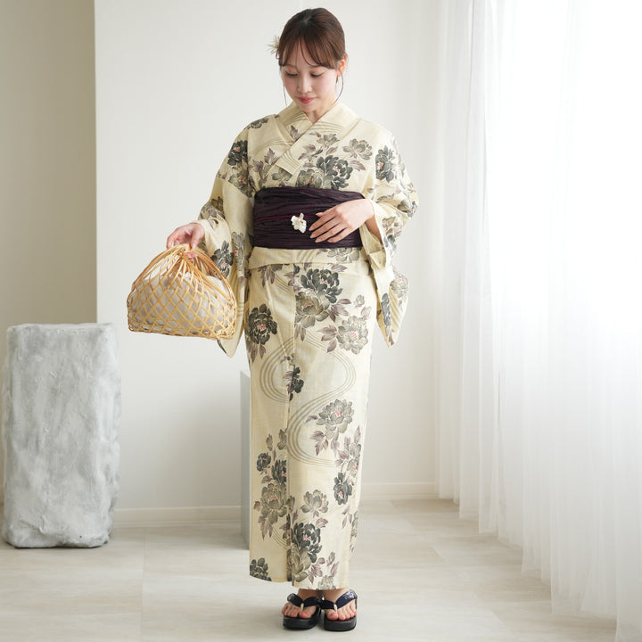 utatane ブラウンとクリームの染分け牡丹 浴衣 3点セット utatane｜utatane 高級変わり織 浴衣3点セット ブラウンと