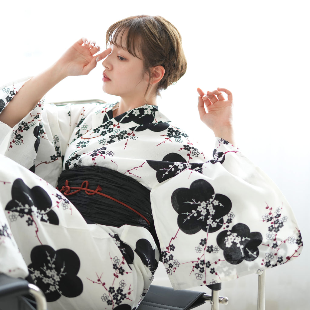 utatane 兵児帯・浴衣2点セット きなりに紫の疋田梅 3L 大きいサイズ 浴衣（レディース3点セット） | utatane［公式］オンラインショップ