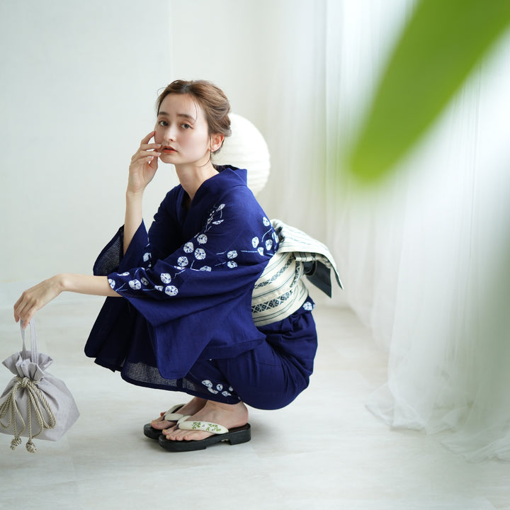 【20％OFF】 ★きもの北條★ 作家物　鹿の子絞り　トールサイズ　段霞文　粋でモダンな装いに　藍色　訪問着 A320-6 L 【中古】 訪問着 着物 正絹 袷 フォーマル 総絞り 鹿の子絞り 刺繍 宝物 黒色 金