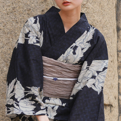 【 utatane 高級変わり織 浴衣3点セット ( ゆかた・帯・下駄 )  粋紺市松にチューリップ】 フリーサイズ（身長155-165cm） 国産生地 国内染色 （5010243211）