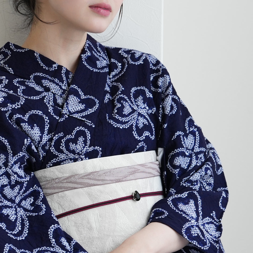 有松絞り 浴衣3点セット ( ゆかた・帯・下駄 ) 藍色に隠れる四つ葉