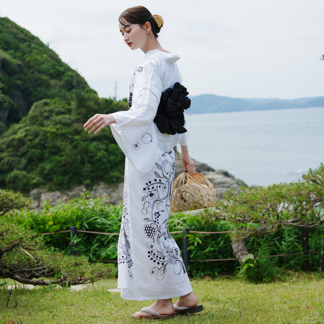 浴衣 utatane セール】キッズ浴衣3点セット ニコアンティーク 縞々ベージュに