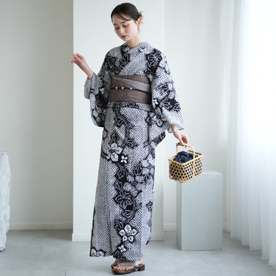 【 utatane 有松絞り 浴衣3点セット ( ゆかた・帯・下駄 ) 黒地に花露】フリーサイズ　特選シリーズ 伝統工芸 小袋帯 国内縫製 手縫い併用 （5010258111）