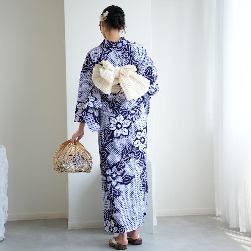 【 utatane 有松絞り 浴衣3点セット ( ゆかた・帯・下駄 ) 紺地に花露】フリーサイズ　特選シリーズ 伝統工芸 小袋帯 国内縫製 手縫い併用 （5010258211）