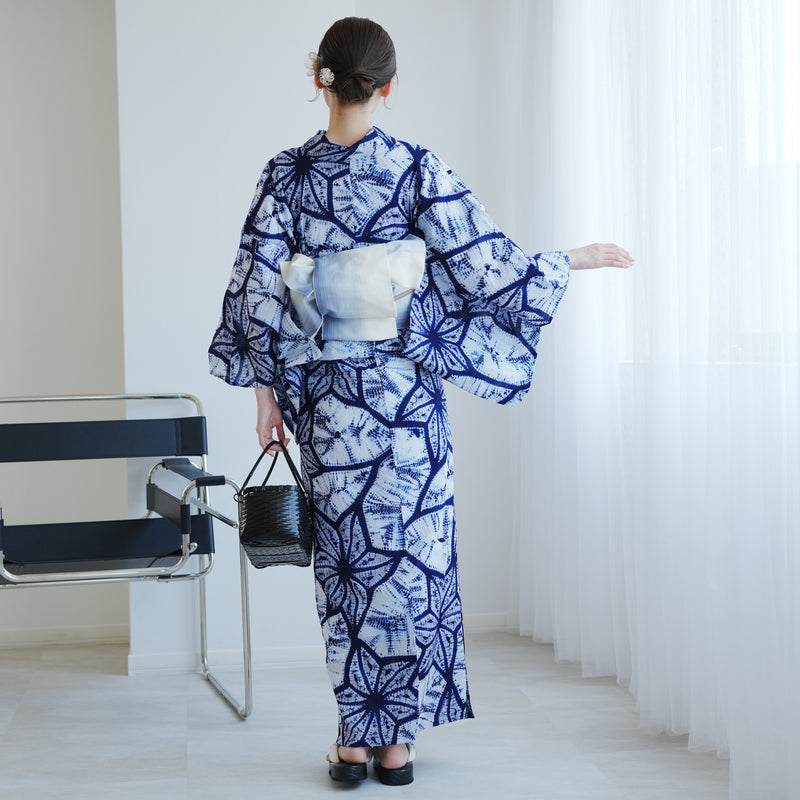 【 utatane 有松絞り 浴衣3点セット ( ゆかた・帯・下駄 ) 絞り 近藤美枝子　近藤幸子/ 絞り染 北條義昌　流れ麻】フリーサイズ　極み 伝統工芸 日本製 国内縫製 手縫い併用  （5010258911）
