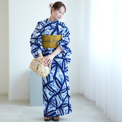【 utatane 有松絞り 浴衣3点セット ( ゆかた・帯・下駄 ) 絞り 久野トシ子/ 絞り染 北條義昌　茂み葉】フリーサイズ　極み 伝統工芸 日本製 国内縫製 手縫い併用  （5010259211）