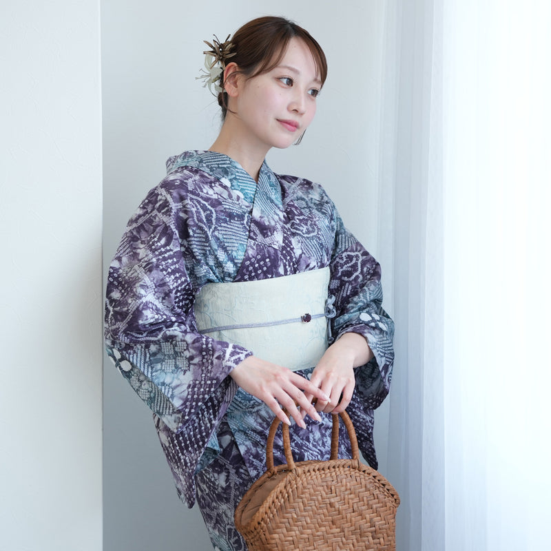 【 utatane 有松絞り 浴衣3点セット ( ゆかた・帯・下駄 ) 紫と緑の蔓花】フリーサイズ　特選シリーズ 伝統工芸 日本製 国内縫製 手縫い併用  （5010259711）