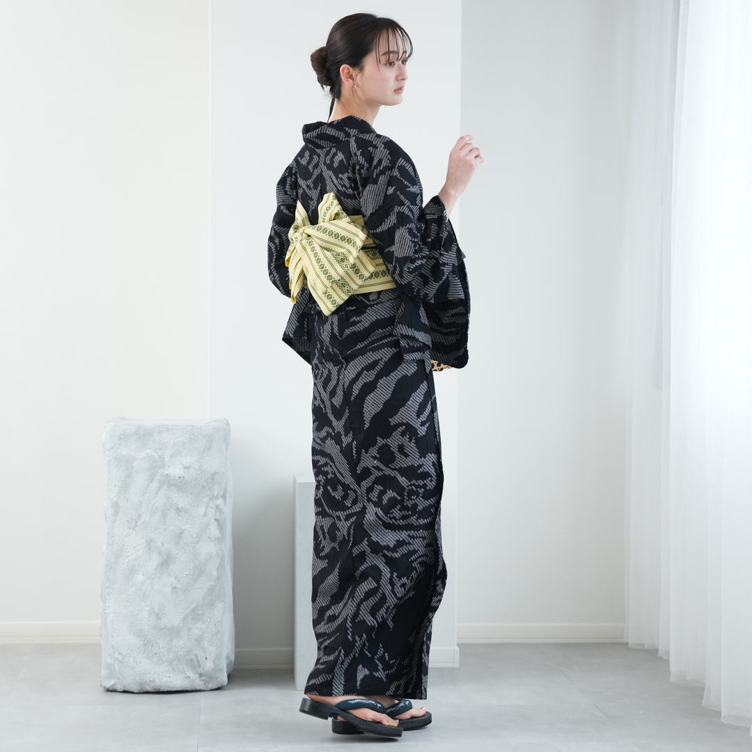 utatane 有松絞り 浴衣3点セット ( ゆかた・帯・下駄 ) 黒地に柳