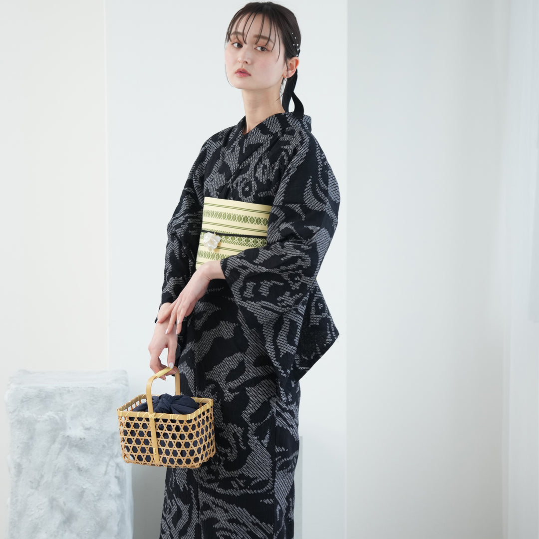 utatane 有松絞り 浴衣3点セット ( ゆかた・帯・下駄 ) 黒地に柳虎