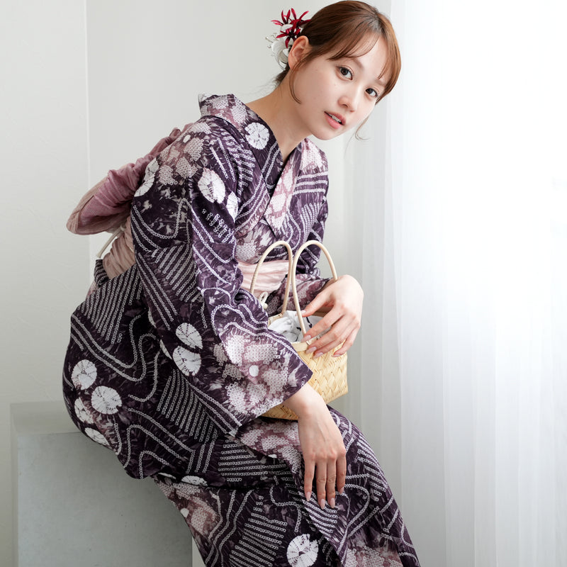 【 utatane 有松絞り 浴衣3点セット ( ゆかた・帯・下駄 ) アメジストに流水花】フリーサイズ　特選シリーズ 伝統工芸 日本製  紗献上 単衣帯  国内縫製 手縫い併用 （5010260211）