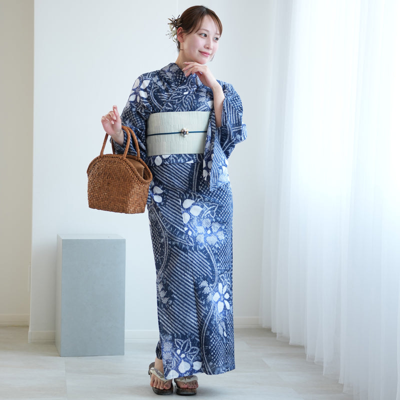 【 utatane 有松絞り 浴衣3点セット ( ゆかた・帯・下駄 ) 鉄紺にひらく花】フリーサイズ　特選シリーズ 伝統工芸 日本製 国内縫製 手縫い併用  （5010260411）