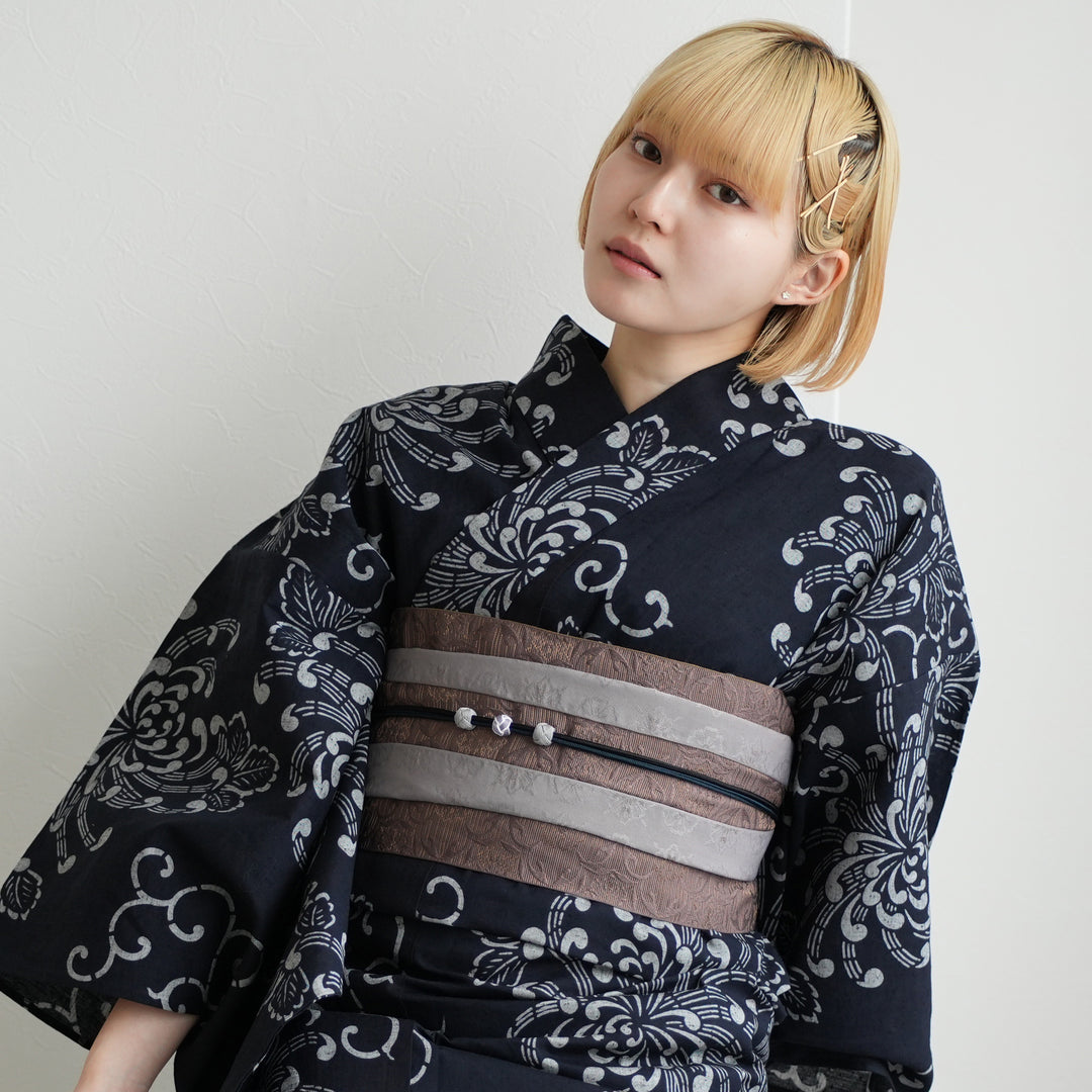 utatane×注染工房 浴衣3点セット（ゆかた・帯・下駄）赤坂紬 黒地に