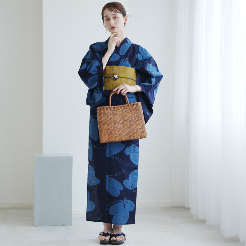 【utatane × 注染工房 浴衣3点セット（ゆかた・帯・下駄）赤坂紬　青藍に紋白蝶】フリーサイズ  日本製 小幅生地使用 特選シリーズ 注染 本染め  手縫い併用国内縫製 奈良の職人さんの手染め （5010262911）