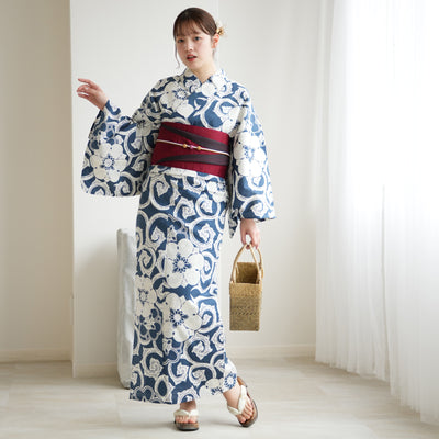 【utatane×注染工房 浴衣3点セット（ゆかた・帯・下駄） 赤坂紬　青藍にきなりの葵唐草】フリーサイズ  日本製 小幅生地使用 特選シリーズ 注染 本染め  手縫い併用国内縫製 奈良の職人さんの手染め （5010263711）