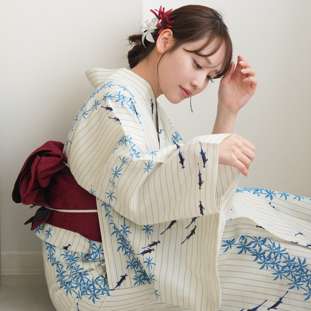 浴衣　注染　手縫い　トールサイズ 手染め注染 型染浴衣 黒に近い濃紺 大人かわいい高潔な鉄線が