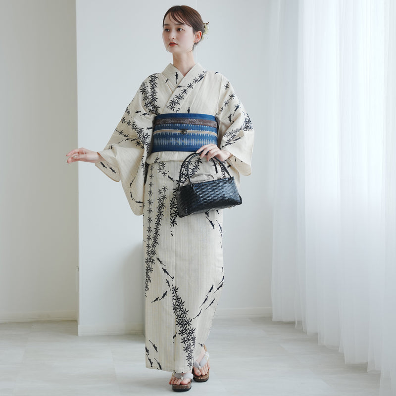 【utatane × 注染工房 浴衣3点セット（ゆかた・帯・下駄）先染めベージュに黒の水草めだか】フリーサイズ  日本製 小幅生地使用 特選シリーズ 注染 本染め  手縫い併用国内縫製 奈良の職人さんの手染め （5010264711）