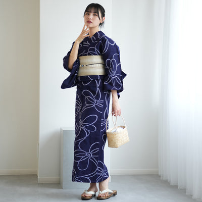【utatane×注染工房 浴衣3点セット（ゆかた・帯・下駄） 紺地の綱結び】フリーサイズ  日本製 小幅生地使用 特選シリーズ 注染 本染め  手縫い併用国内縫製 奈良の職人さんの手染め （5010265311）