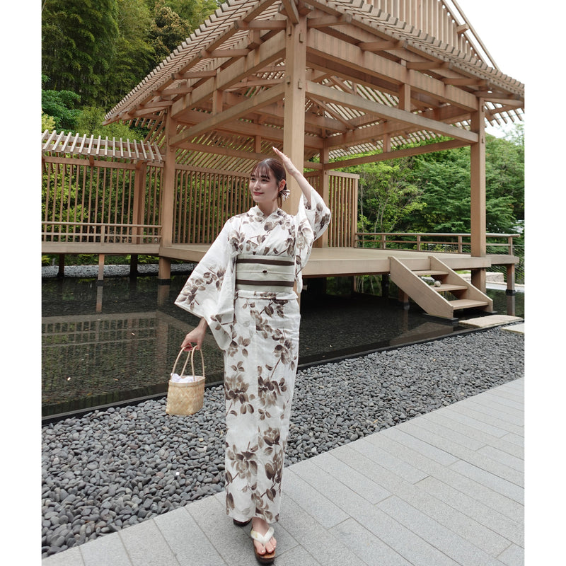 【utatane×Acka.  浴衣3点セット ( ゆかた・帯・下駄 ) 山茶花 white（lame）】Acka. (@acka_official)オリジナル 限定 コラボ  フリーサイズ 国産生地 国内染色　（5010266211）