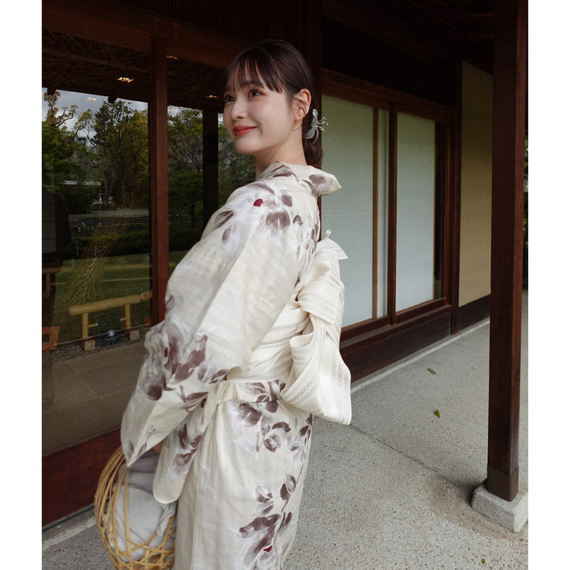 【utatane×Acka.  浴衣3点セット ( ゆかた・帯・下駄 ) 山茶花 beige】Acka. (@acka_official)オリジナル 限定 コラボ  フリーサイズ 国産生地 国内染色　（5010266411）