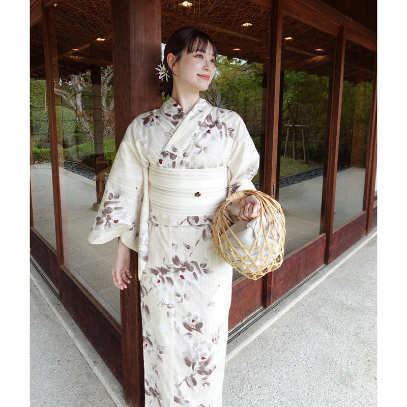 【utatane×Acka.  浴衣3点セット ( ゆかた・帯・下駄 ) 山茶花 beige】Acka. (@acka_official)オリジナル 限定 コラボ  フリーサイズ 国産生地 国内染色　（5010266411）