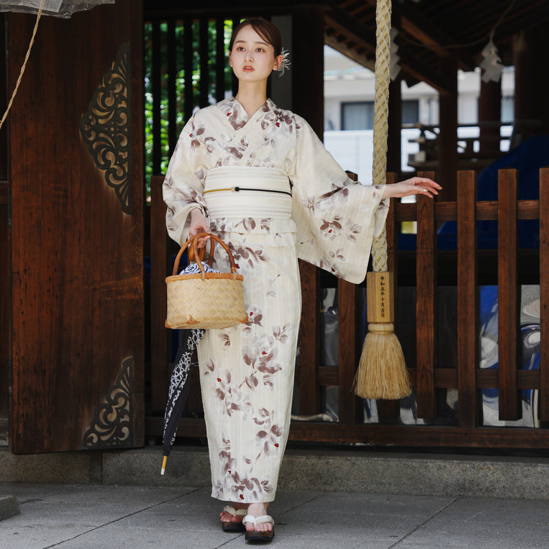 【utatane×Acka.  浴衣3点セット ( ゆかた・帯・下駄 ) 山茶花 beige】Acka. (@acka_official)オリジナル 限定 コラボ  フリーサイズ 国産生地 国内染色　（5010266411）