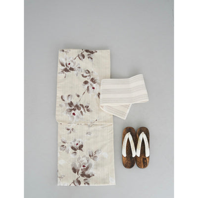 【utatane×Acka.  浴衣3点セット ( ゆかた・帯・下駄 ) 山茶花 beige】Acka. (@acka_official)オリジナル 限定 コラボ  フリーサイズ 国産生地 国内染色　（5010266411）