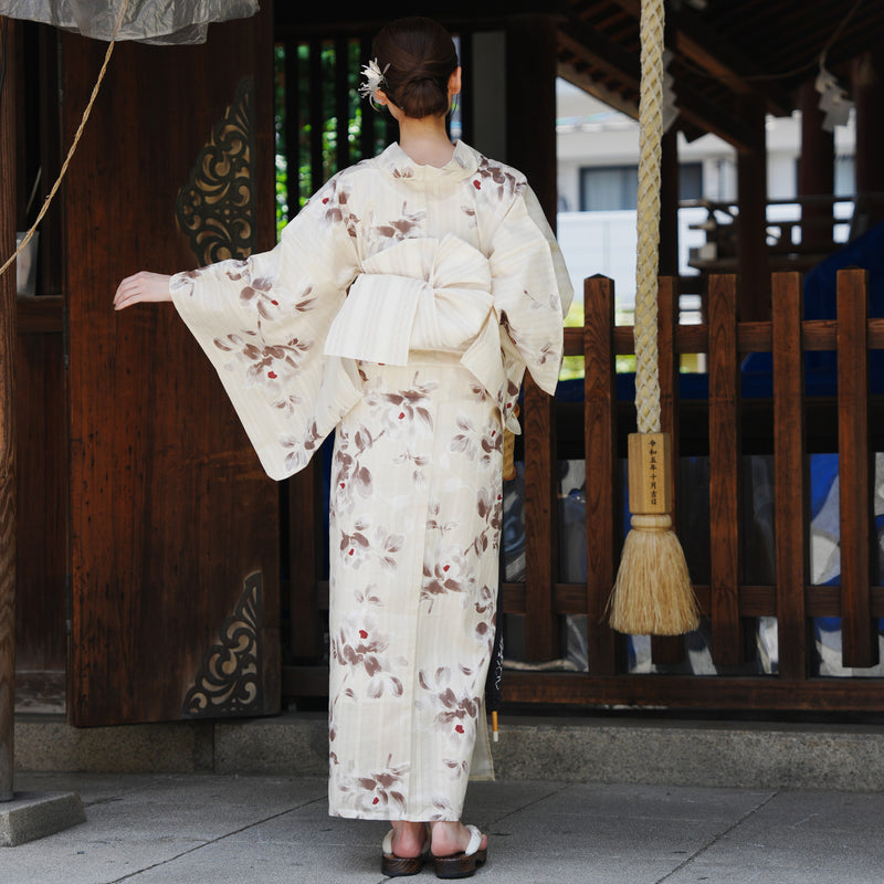 【utatane×Acka.  浴衣3点セット ( ゆかた・帯・下駄 ) 山茶花 beige】Acka. (@acka_official)オリジナル 限定 コラボ  フリーサイズ 国産生地 国内染色　（5010266411）