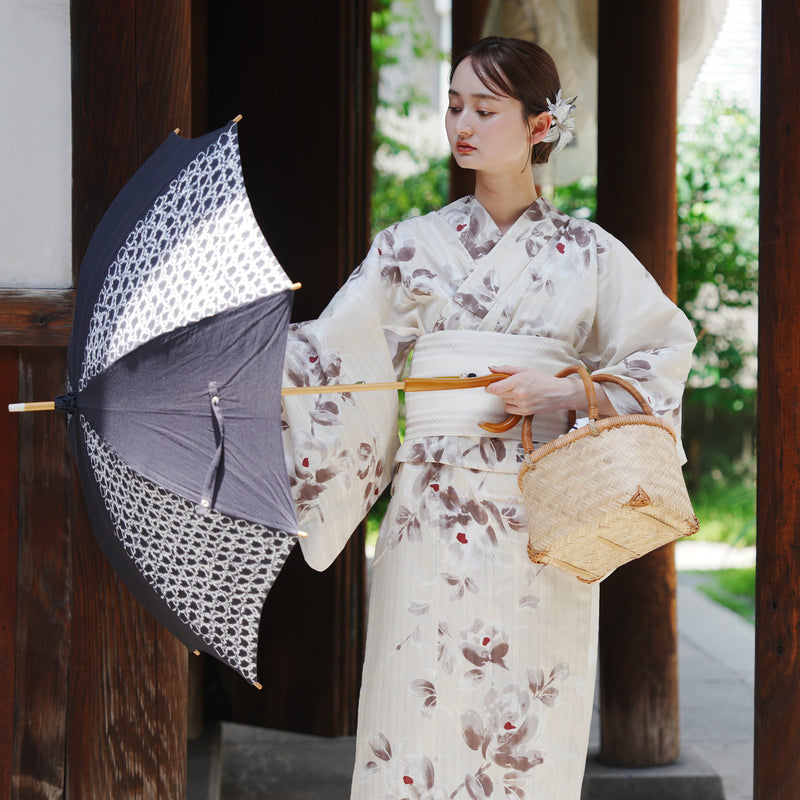 【utatane×Acka.  浴衣3点セット ( ゆかた・帯・下駄 ) 山茶花 beige】Acka. (@acka_official)オリジナル 限定 コラボ  フリーサイズ 国産生地 国内染色　（5010266411）