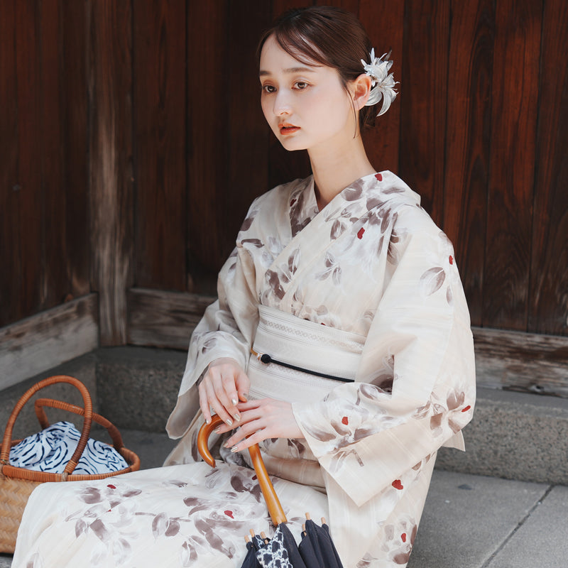 【utatane×Acka.  浴衣3点セット ( ゆかた・帯・下駄 ) 山茶花 beige】Acka. (@acka_official)オリジナル 限定 コラボ  フリーサイズ 国産生地 国内染色　（5010266411）