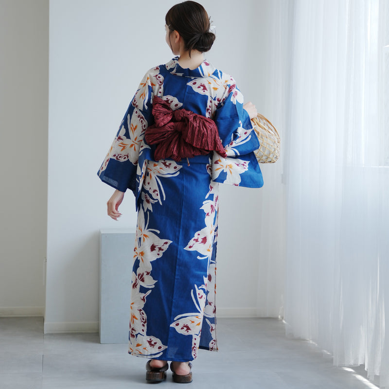 【utatane 高級変わり織 浴衣3点セット ( ゆかた・帯・下駄 )瑠璃青に揚羽】 Sサイズ（150-160cm） 国産生地 国内染色　個性派きもの（5011267111）