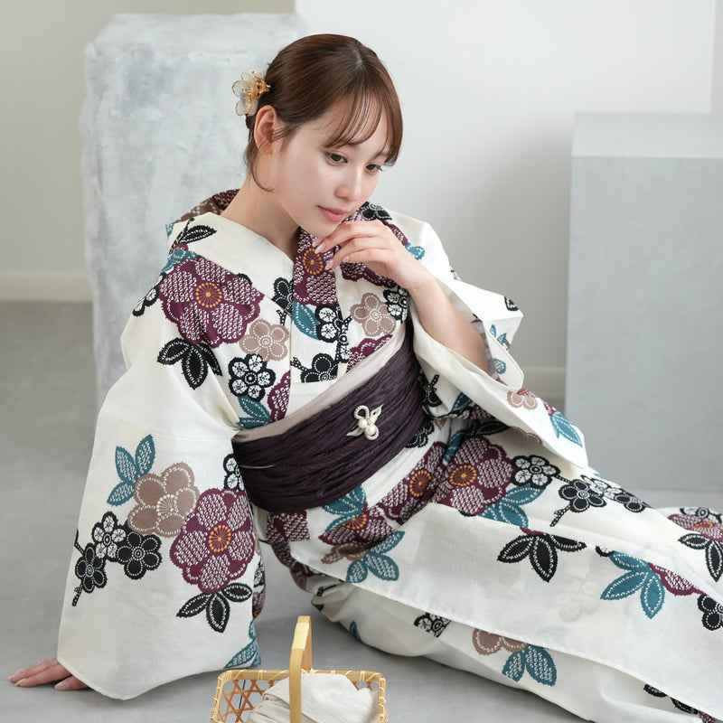 【utatane 高級変わり織 浴衣3点セット ( ゆかた・帯・下駄 ) きなりに紫の疋田梅】 フリーサイズ 国産生地 国内染色　昭和初期アンティーク復刻版（5010268111）