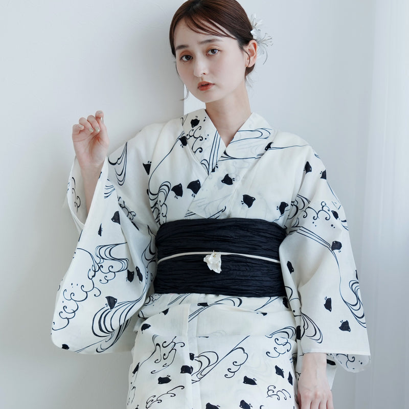 【utatane 高級変わり織 浴衣3点セット ( ゆかた・帯・下駄 ) きなりぼかしに黒千鳥】 フリーサイズ 国産生地 国内染色　昭和初期アンティーク復刻版（5010268211）