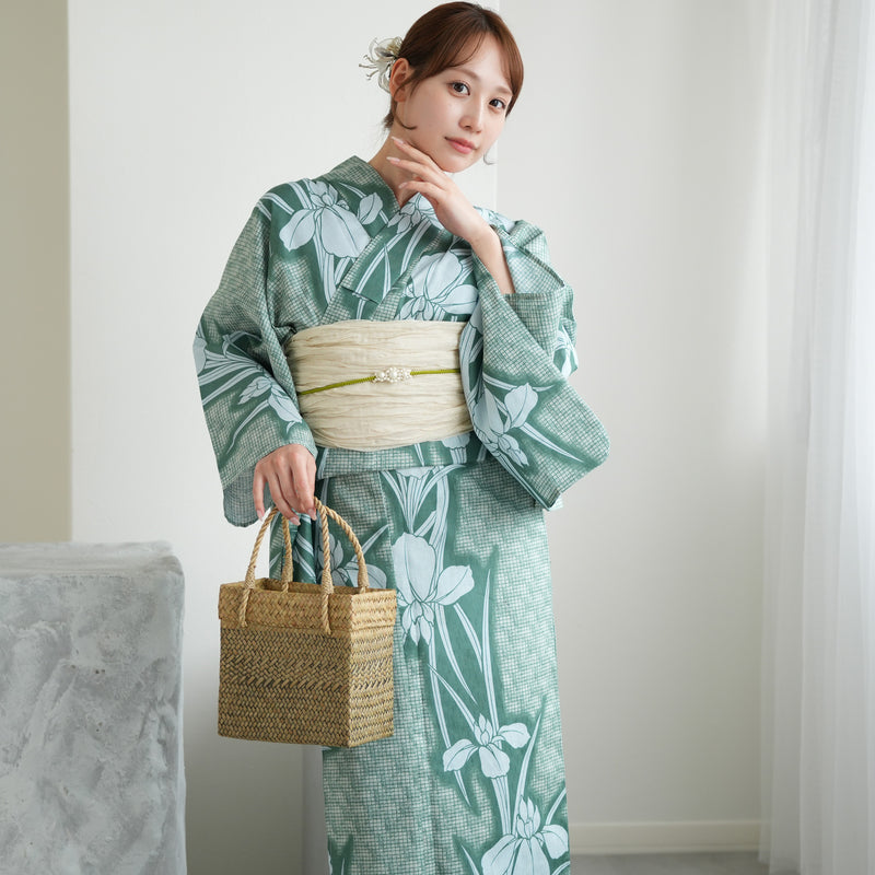 【utatane 高級変わり織 浴衣3点セット ( ゆかた・帯・下駄 ) 翡翠に菖蒲】 フリーサイズ 国産生地 国内染色　昭和初期アンティーク復刻版（5010268711）
