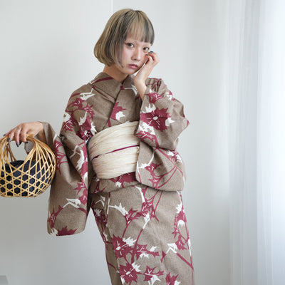 【utatane 高級変わり織 浴衣3点セット ( ゆかた・帯・下駄 ) ココアと赤茶のあざみ砂嵐】 3Lサイズ（ヒップ約130cm位まで対応） 国産生地 国内染色　昭和初期アンティーク復刻版（5013269211）