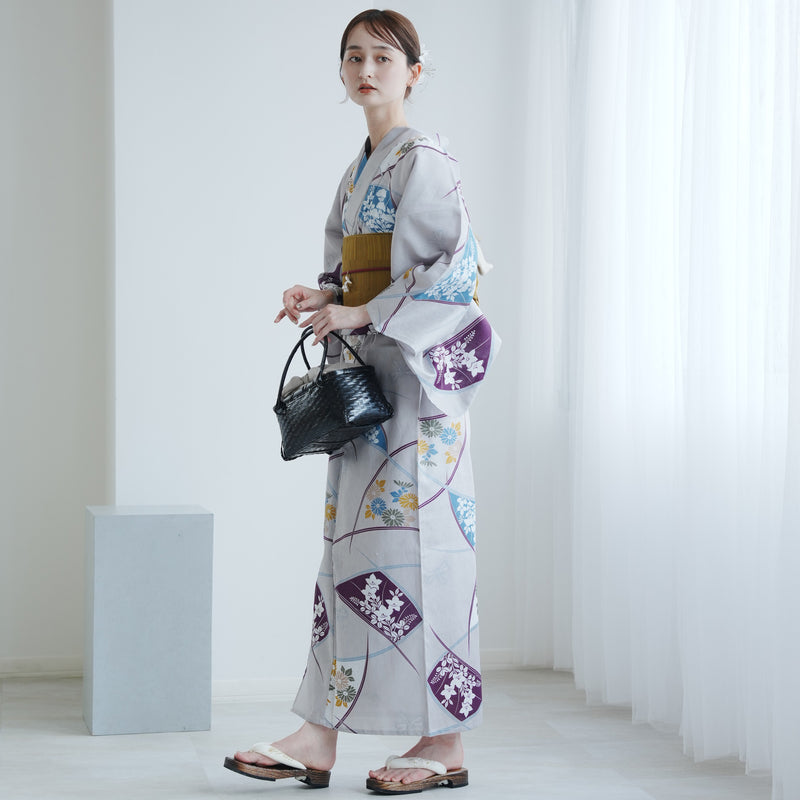 【utatane 高級変わり織 浴衣3点セット ( ゆかた・帯・下駄 ) グレーに露芝紋の古典花】 フリーサイズ 国産生地 国内染色　昭和初期アンティーク復刻版（5010269411）