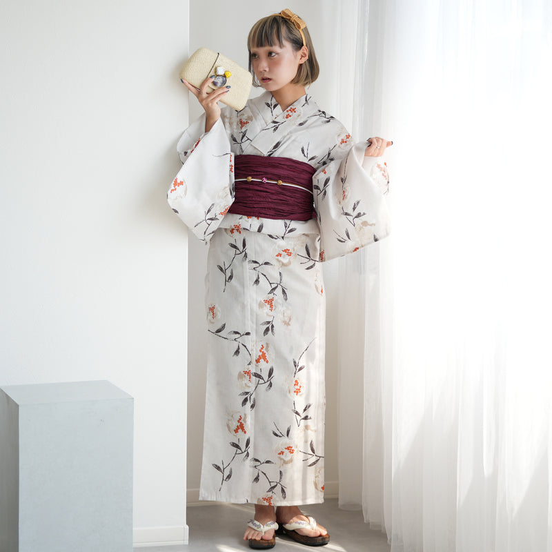 【ニコアンティーク 高級変わり織 浴衣3点セット ( ゆかた・帯・下駄 )淡いグレーに柘榴】 フリーサイズ 国産生地 国内染色　個性派きもの（5010270311）