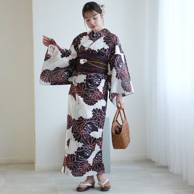 【ニコアンティーク 高級変わり織 浴衣3点セット ( ゆかた・帯・下駄 ) えんじぼかしの菊と扇面】 Lサイズ（165-175cm） 国産生地 国内染色　個性派きもの（5012271811）